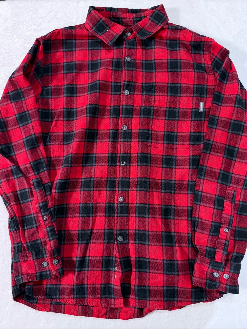 Eddie Bauer Flannel Shirt Mens M Red Black Buffalo Plaid Long Sleeve Button Up